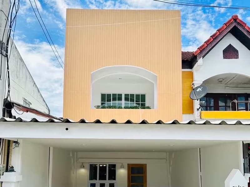 2 Bedroom House