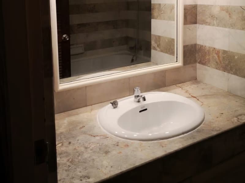 1 Bedroom Condo for Rent at Silom Suite Condominium
