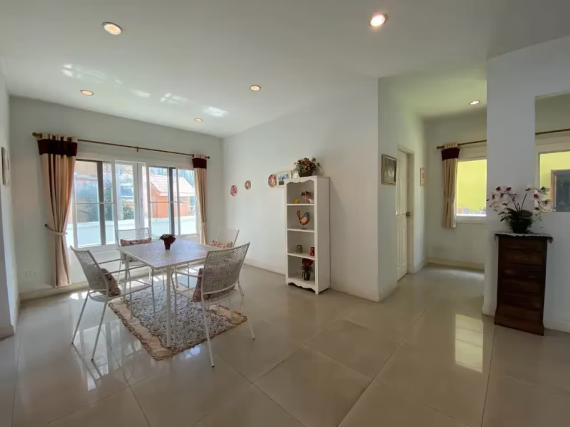 3 Bedroom House - Image 13