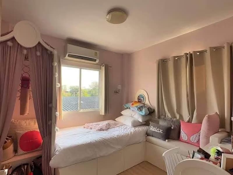 3 Bed House for Rent in Bang Phli District