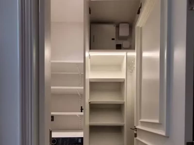 1 Bedroom Condo