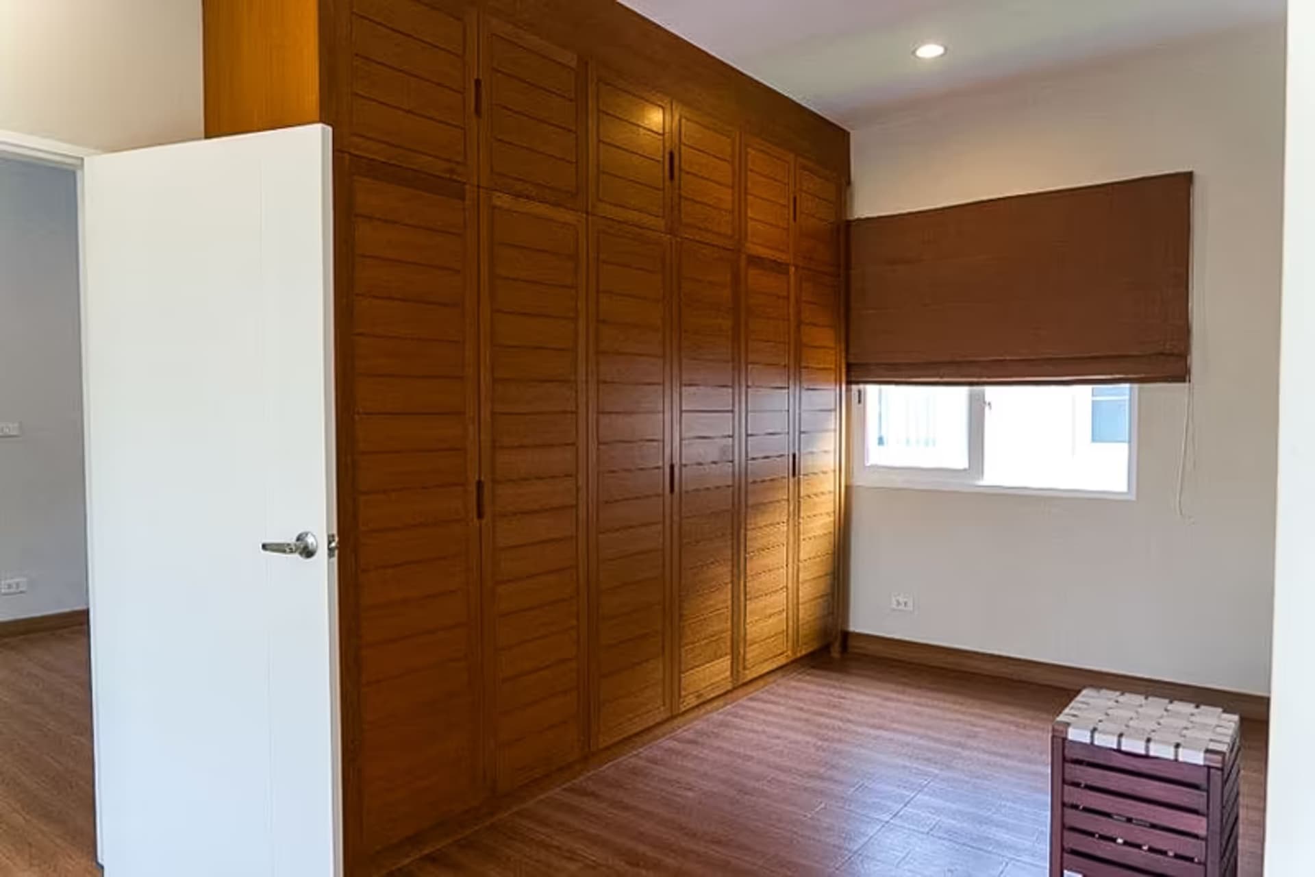 3 Bedroom House for Rent at The City Sukhumvit- Bangna - Image 10