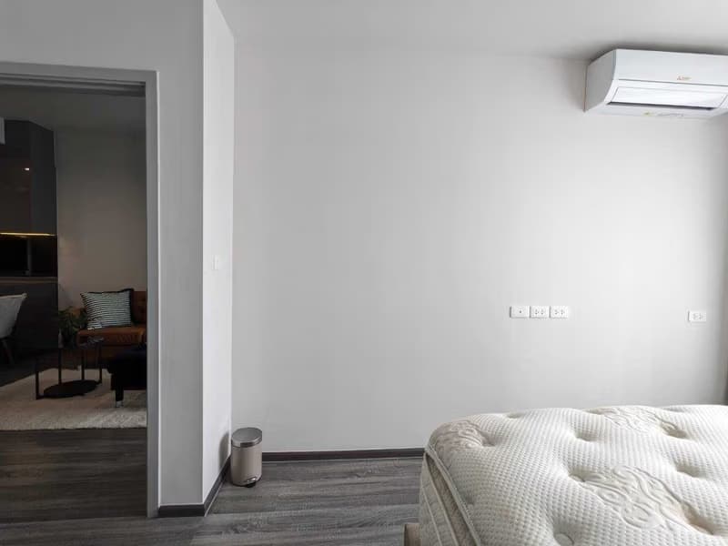 2 Bed Condo for Rent in Bang Rak