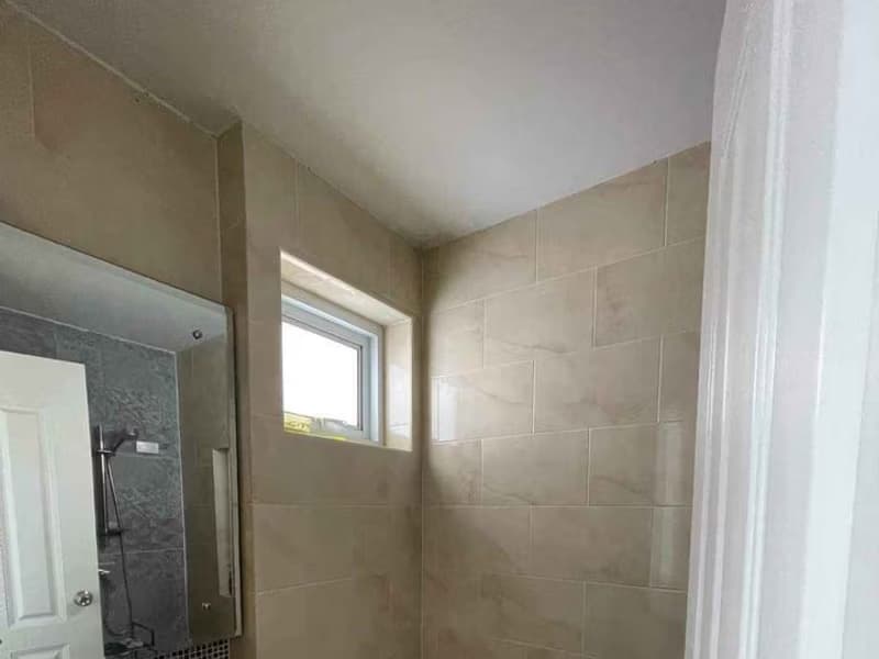 4 Bed Townhouse for Rent and Sale in Saraphi