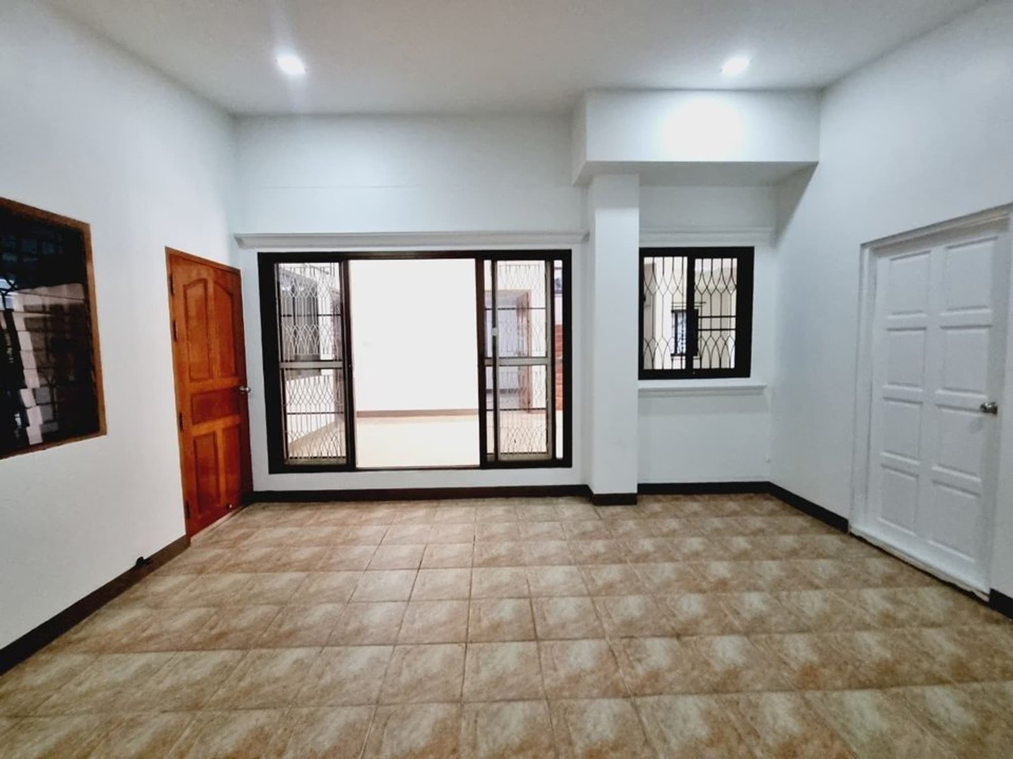 House for Sale in San Sai Noi, San Sai. - Image 4