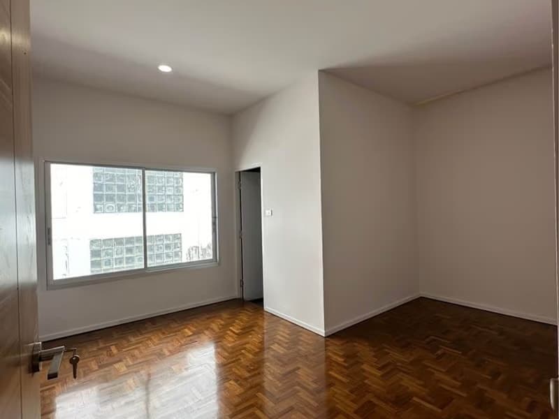Townhouse for Sale in Suthep, Mueang Chiang Mai