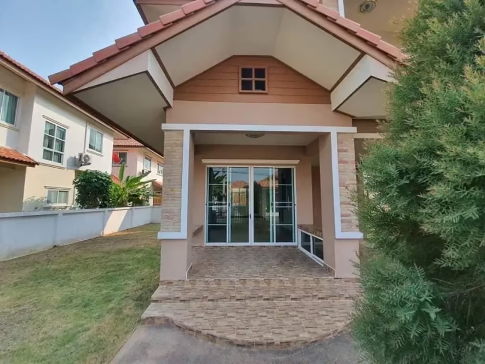 3 Bedroom House - Image 15