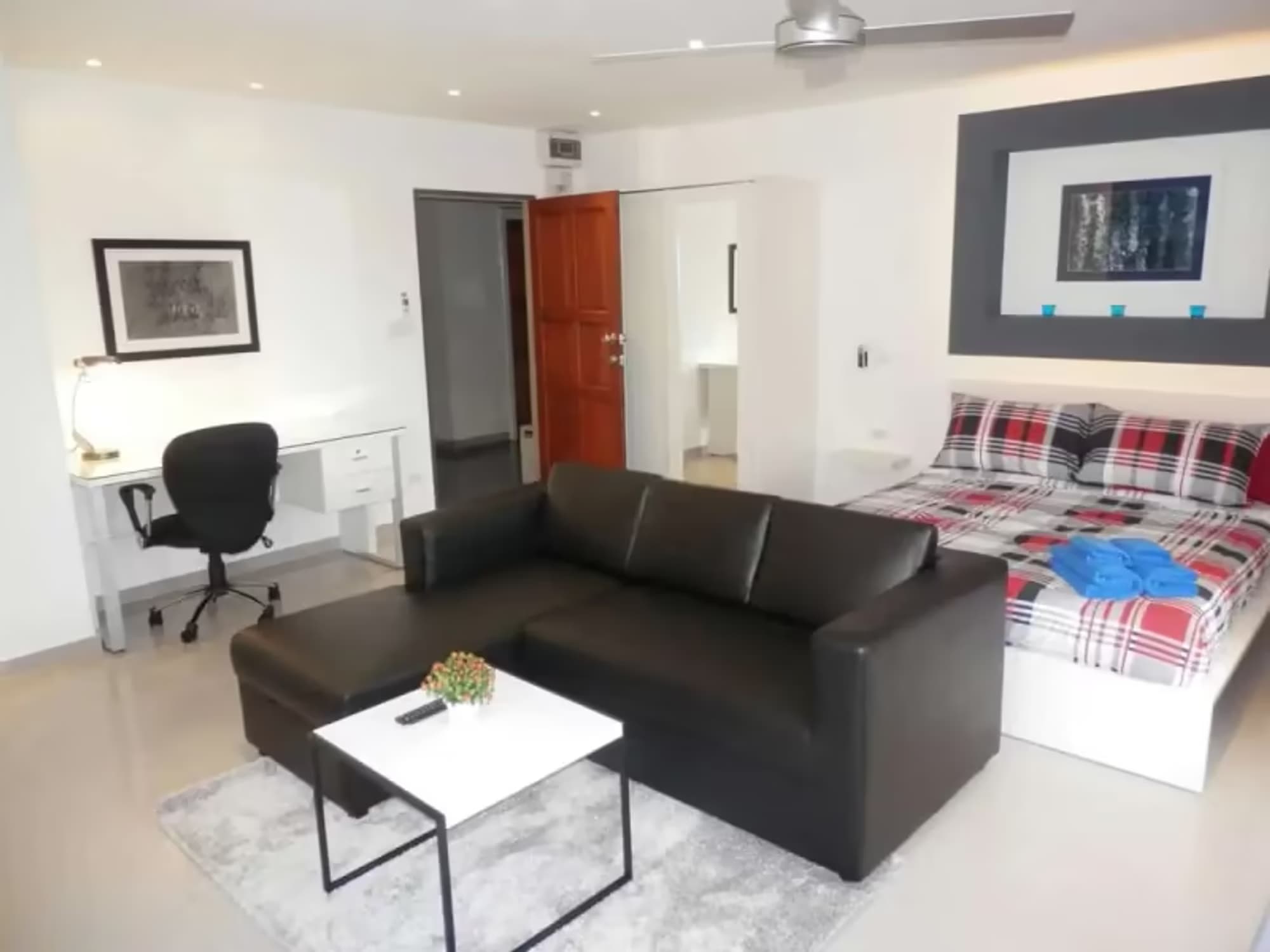 Studio for Sale in Chang Moi, Mueang Chiang Mai - Image 3