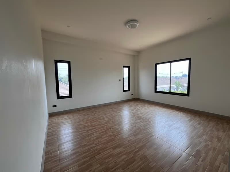 3 Bed House for Rent and Sale in Hang Dong District