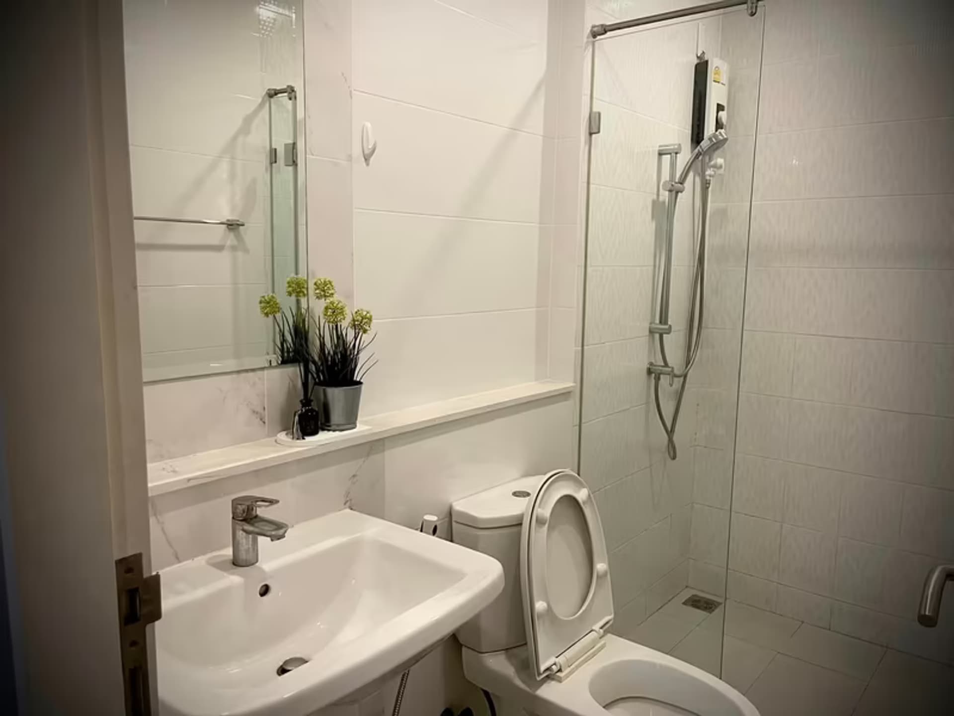 1 Bedroom Condo - Image 8