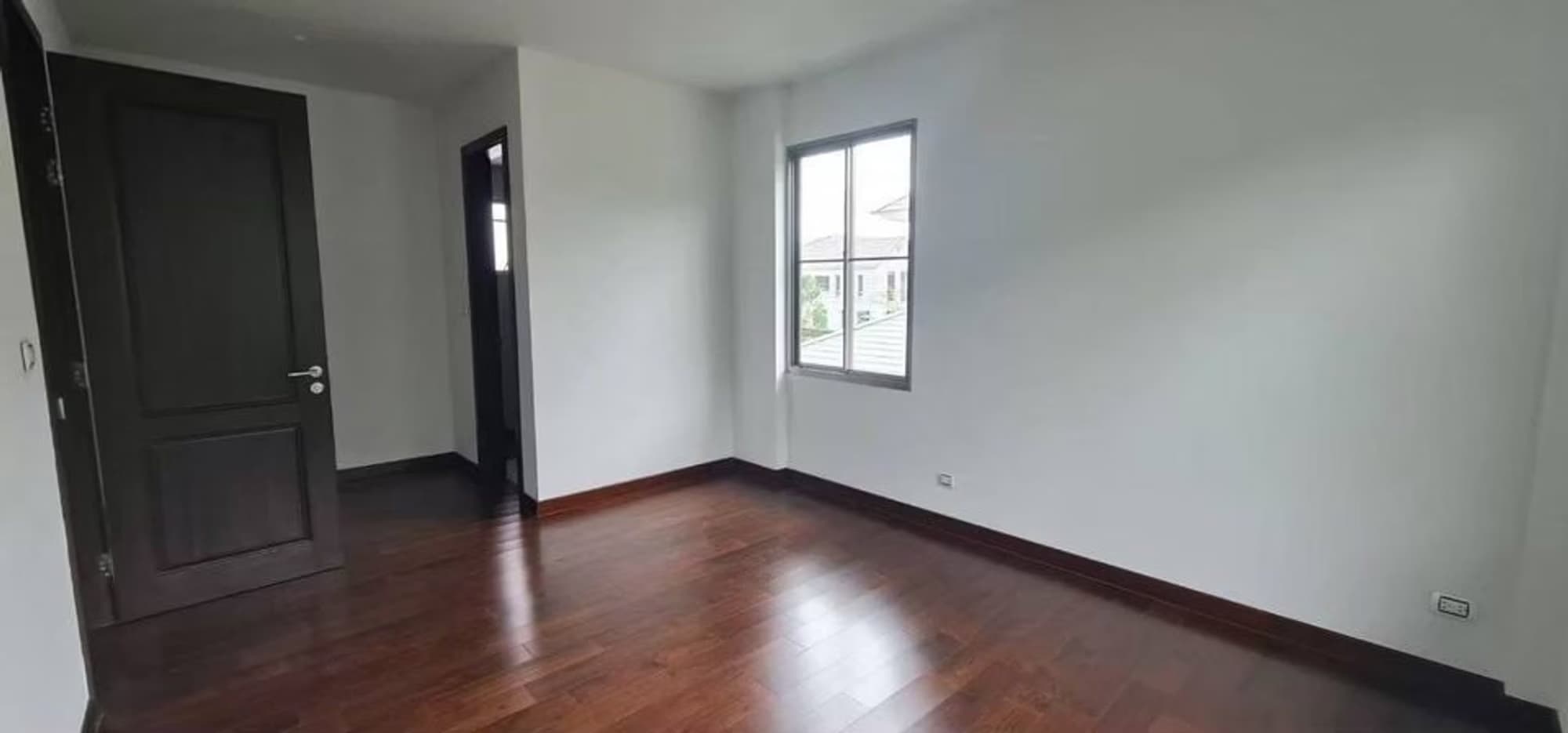 4 Bed House for Sale in Bang Phli, Samut Prakan - Image 5