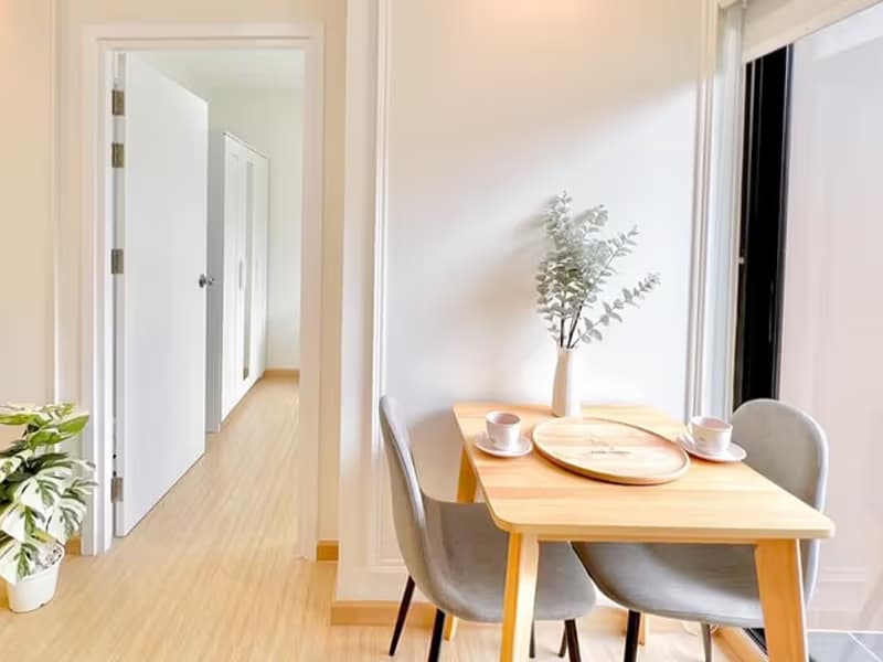 1 Bedroom Condo