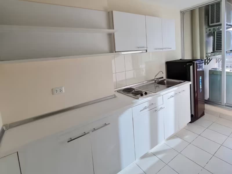 Condo for Sale at Life @ Sukhumvit 65