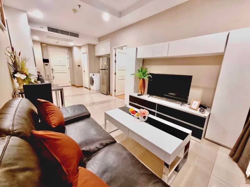 1 Bed Condo for Rent and Sale  Near Thailand Cultural Centre MRT