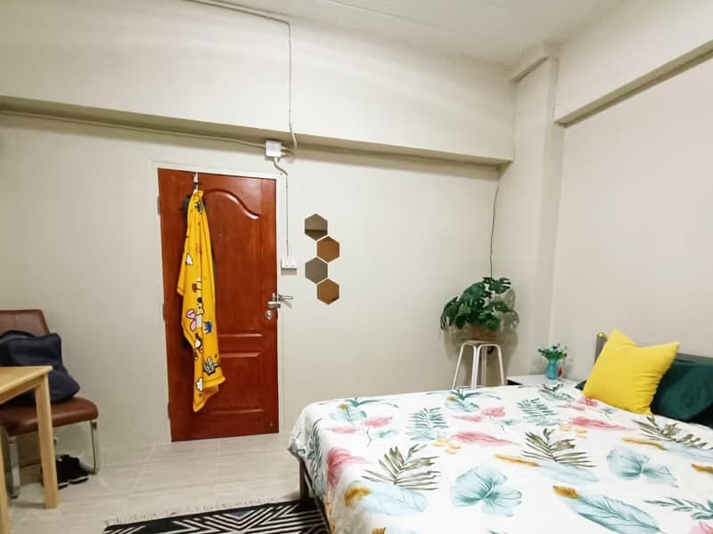 Condo for Sale at SR Land Condo  