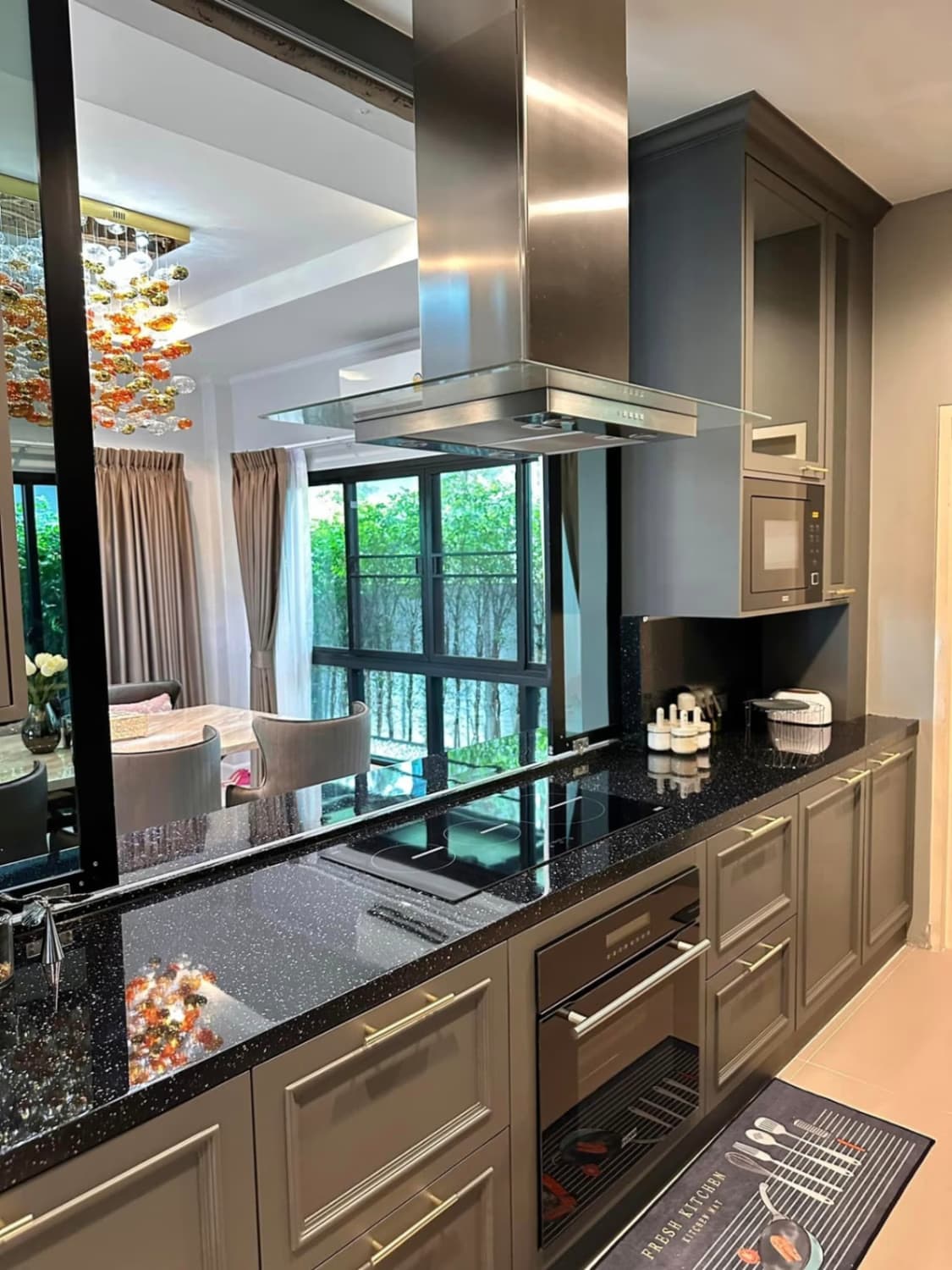 5 Bed House for Rent and Sale in ประเวศ - Image 10