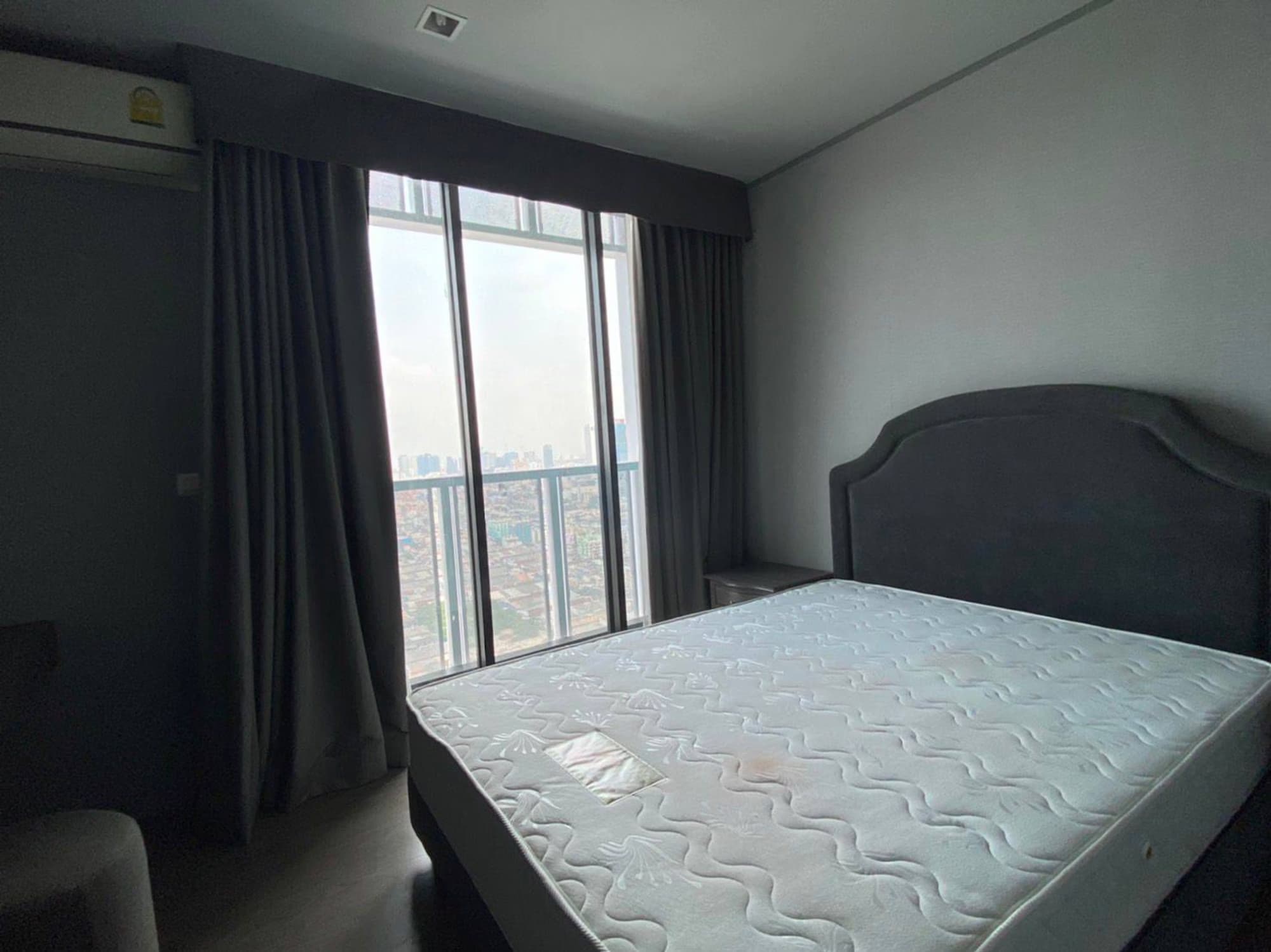 1 Bed Condo for Sale in Din Daeng - Image 1