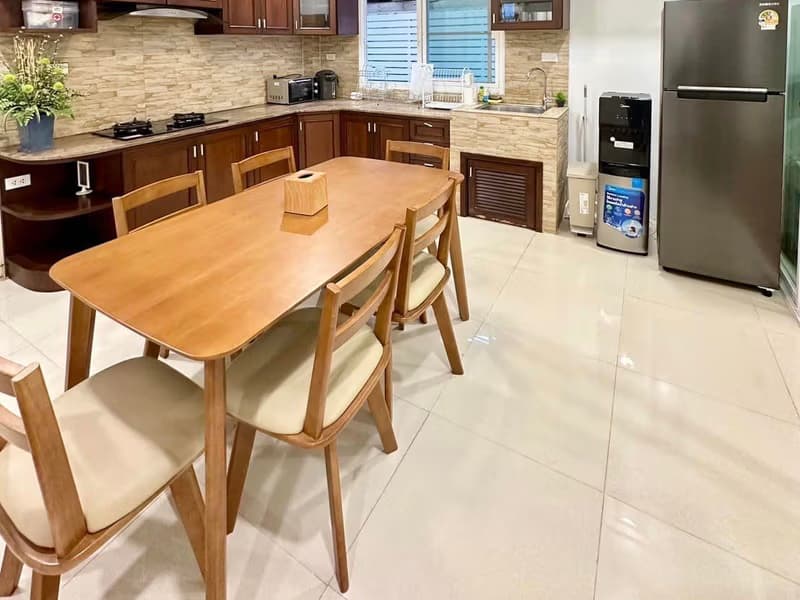 4 Bed House for Rent in Mueang Chiang Mai