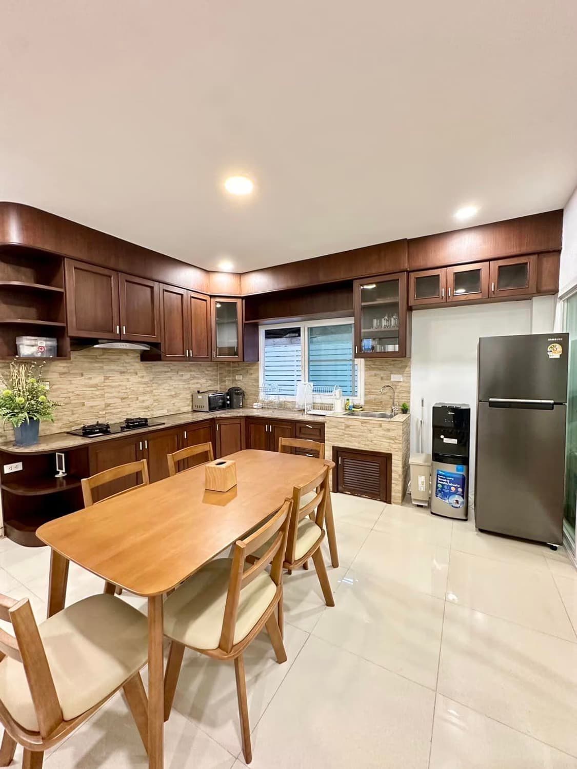 4 Bed House for Rent in Mueang Chiang Mai - Image 16