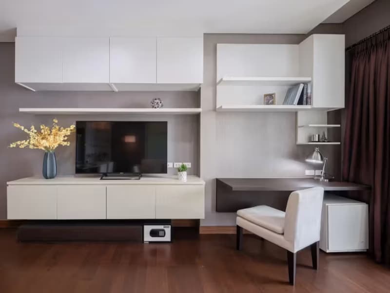 1 Bedroom Condo