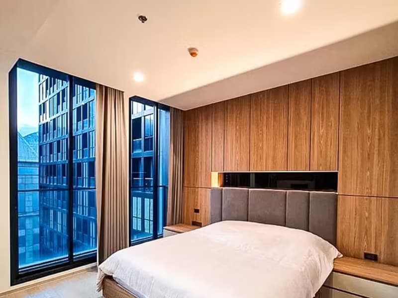 1 Bedroom Condo at Noble Ploenchit