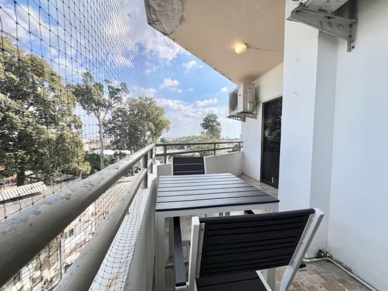 Condo for Rent at Riverside Condo