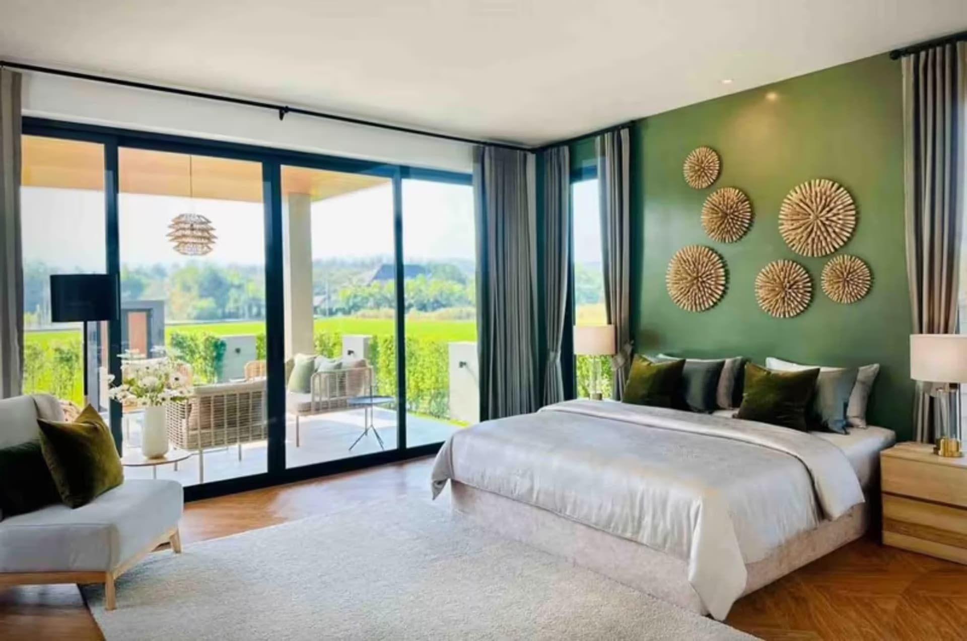5 Bedroom House - Image 11