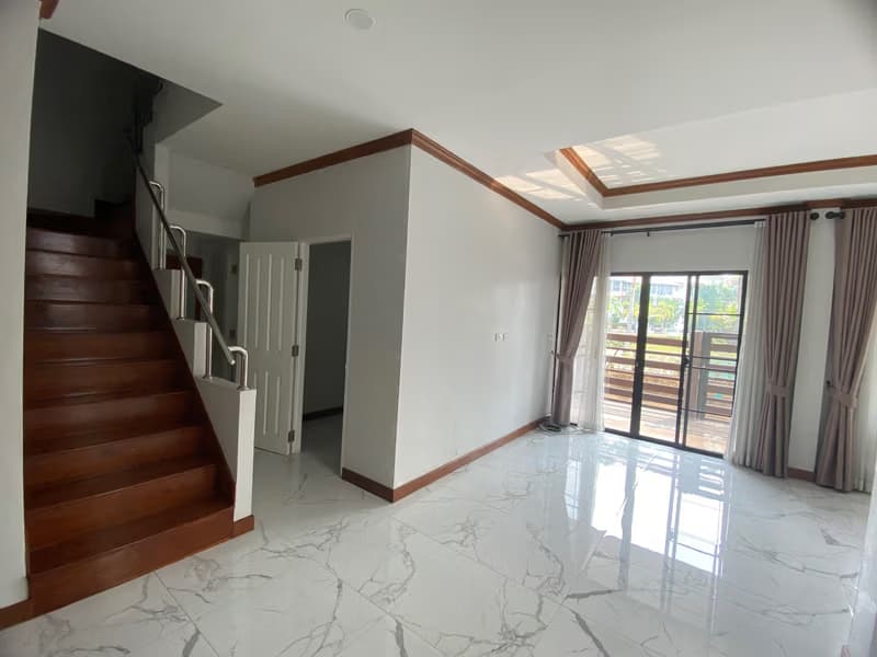 2 Bed Townhouse for Rent in Mueang Chiang Mai