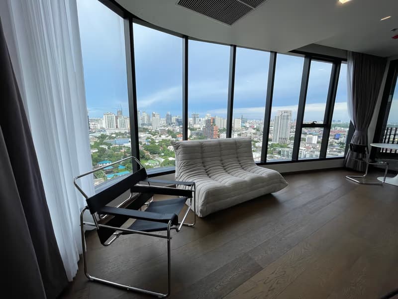 1 Bed Condo for Sale in Khlong Toei