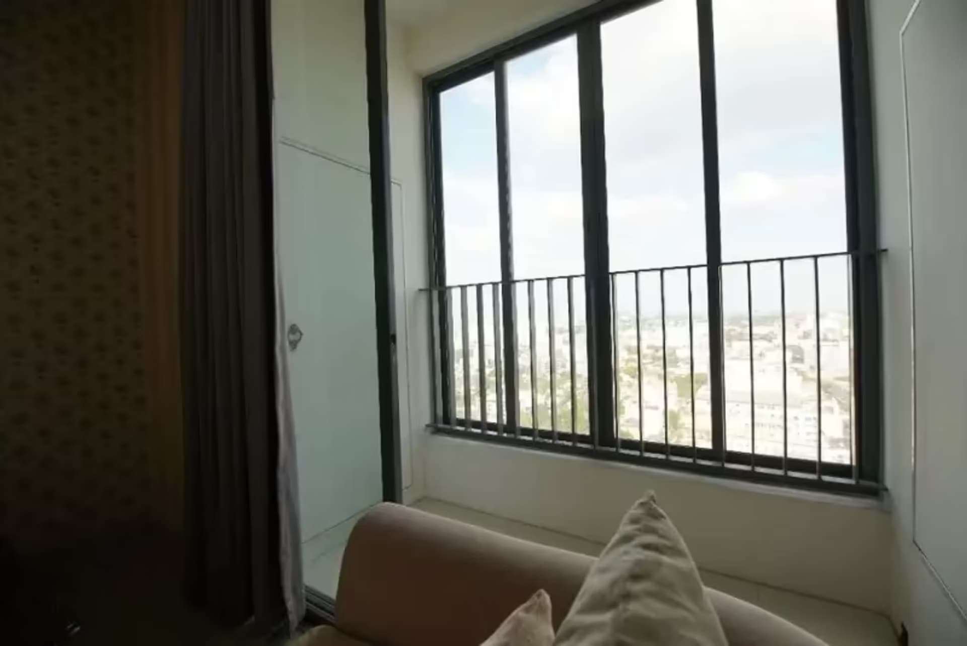 Condo for Rented, Sale w/Tenant at Ideo Mobi Sukhumvit 81 - Image 3