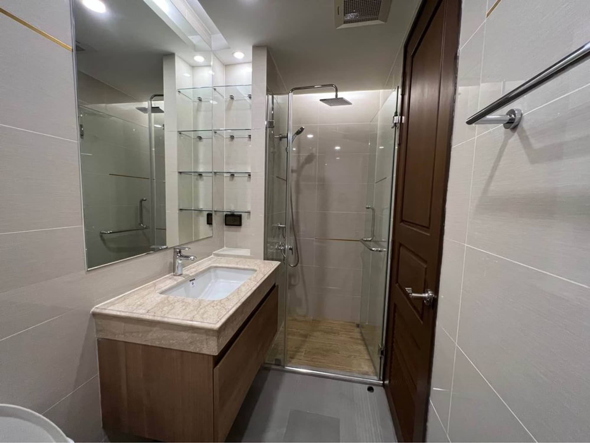  - Image 6