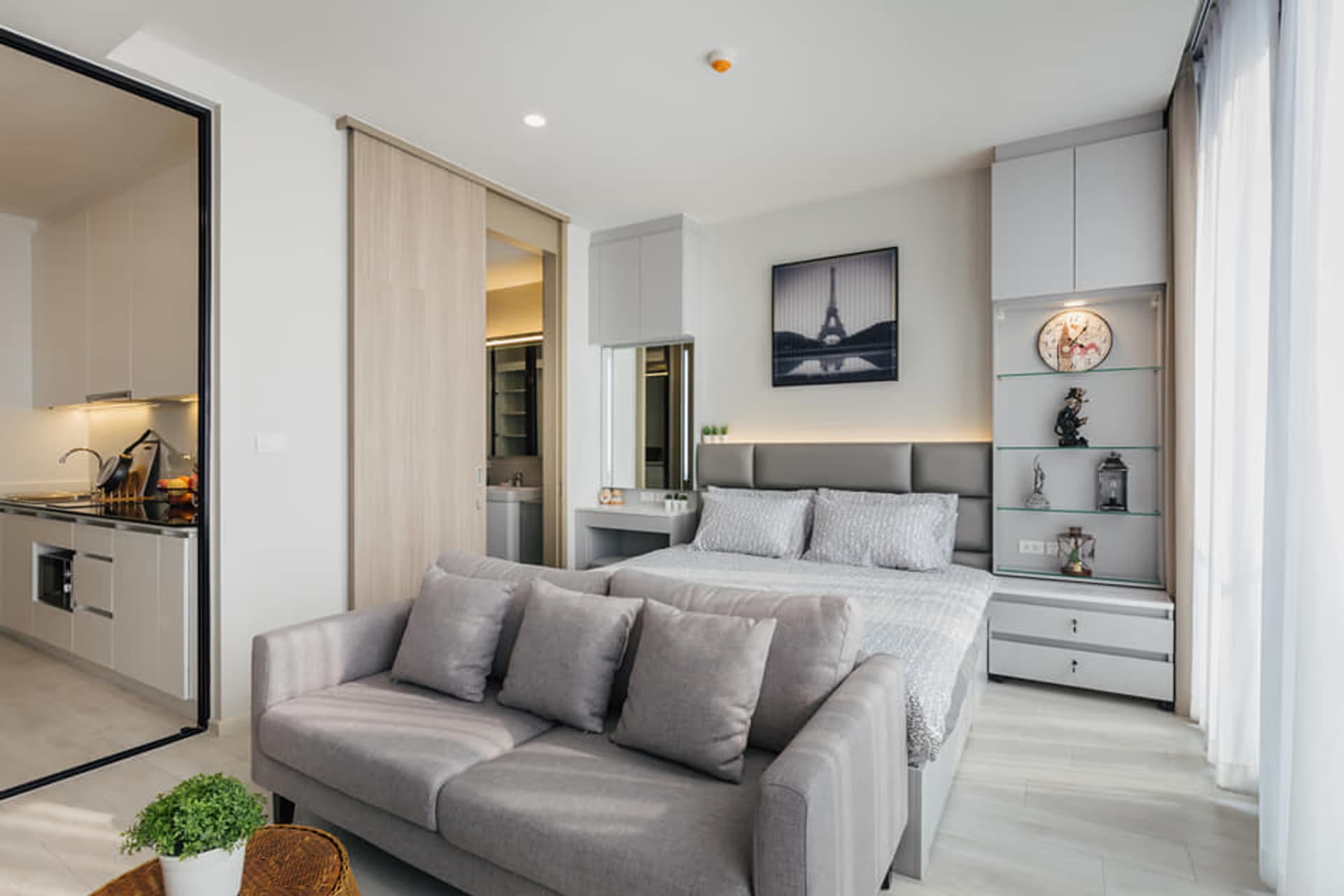 1 ห้องนอน Condo สำหรับ จำหน่าย ใน วัฒนา - Image 9