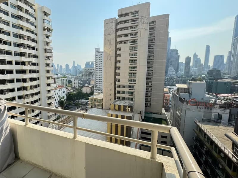1 Bed Condo for Rent  Near Nana BTS