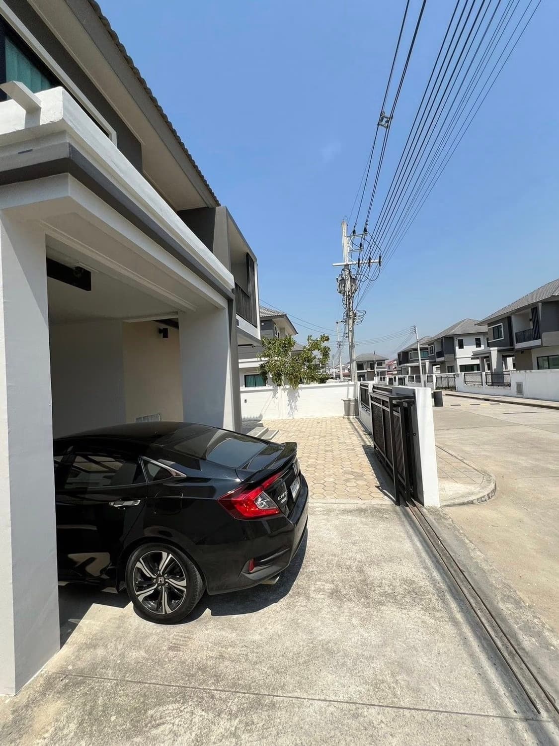 3 Bed House for Rent in San Kamphaeng - Image 6