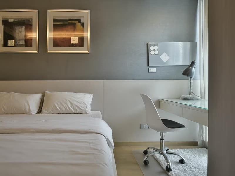Condo for Rent at Via 49