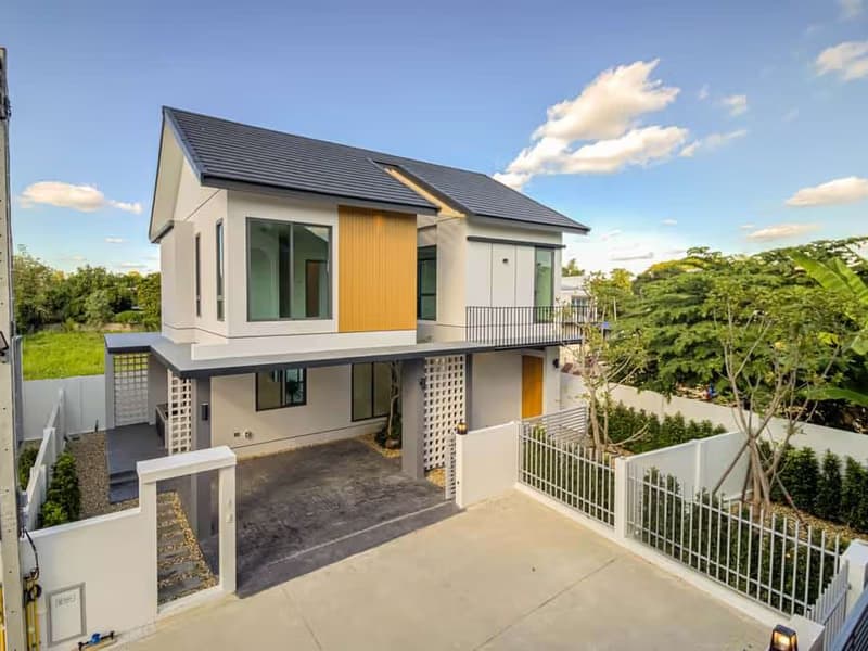 3 Bed House for Sale in Saraphi District