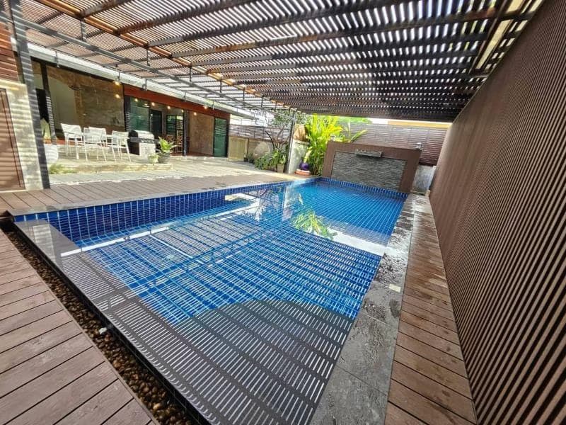 4 Bed House for Rent in San Sai District