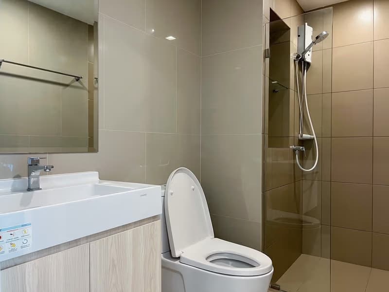 Condo for Rent at Rich Park Triple Station