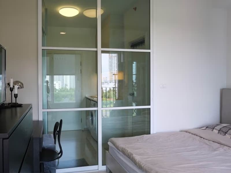 Condo for Rent at Chapter One ECO Ratchada - Huaikwang