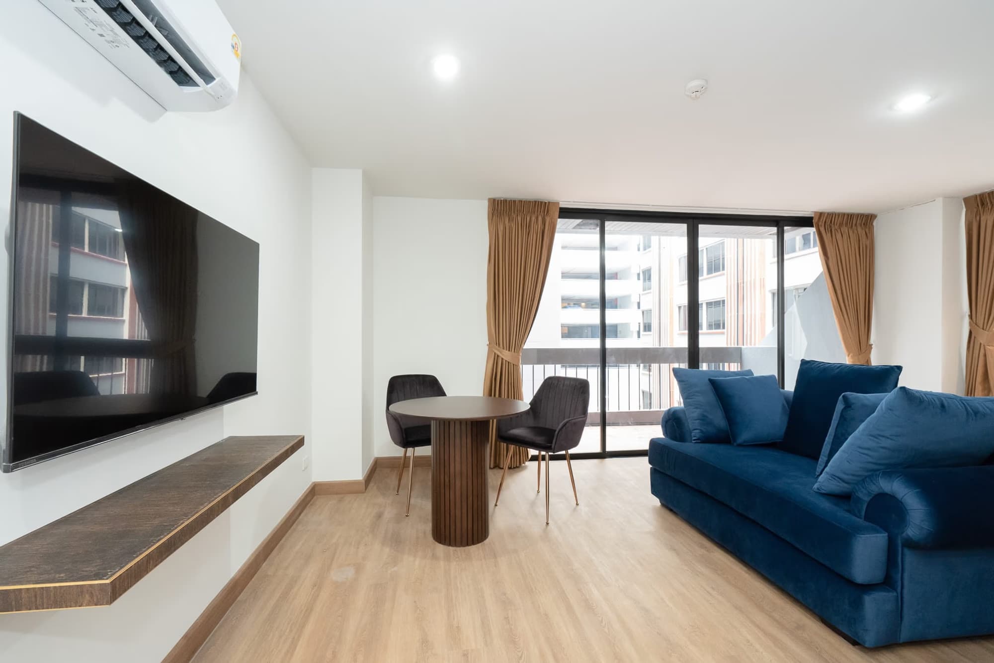 1 Bed Condo for Rent in Khlong Toei - Image 3