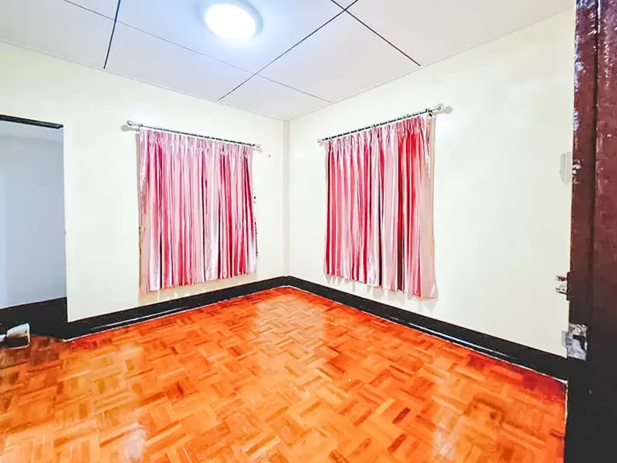 3 Bedroom House - Image 6