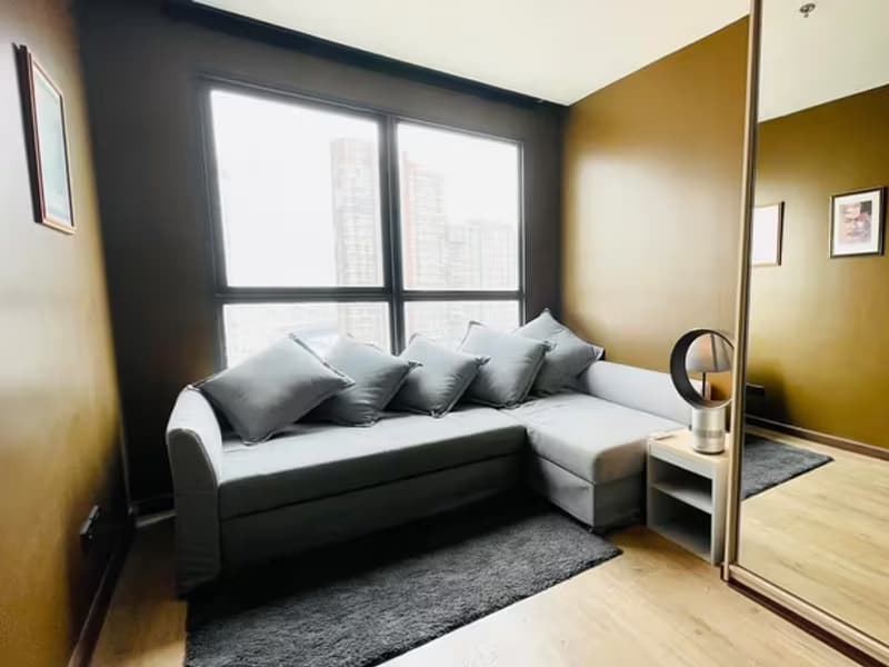 Condo for Rent at IDEO O2 Bangna