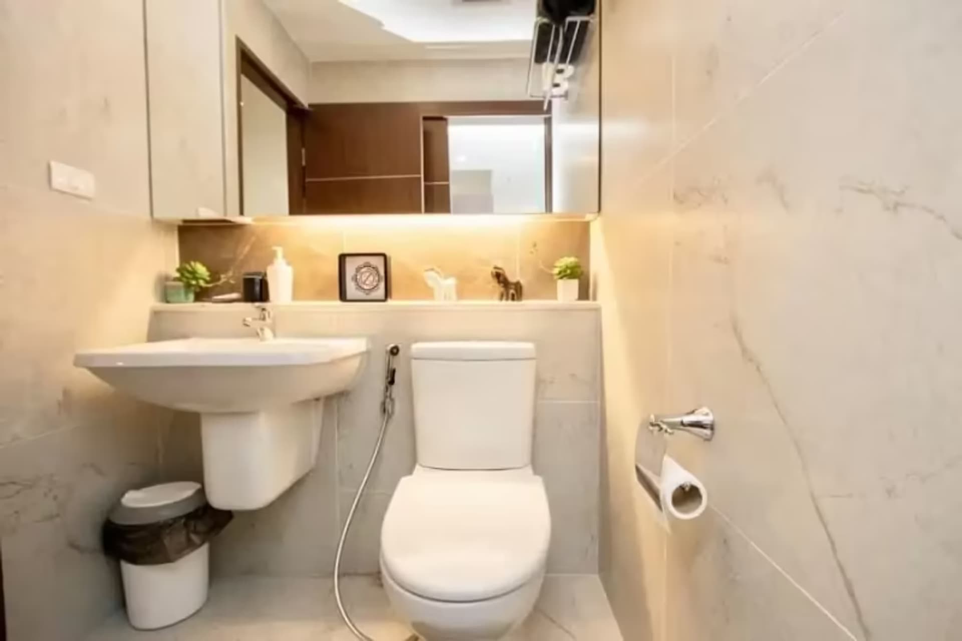1 Bedroom Condo - Image 2