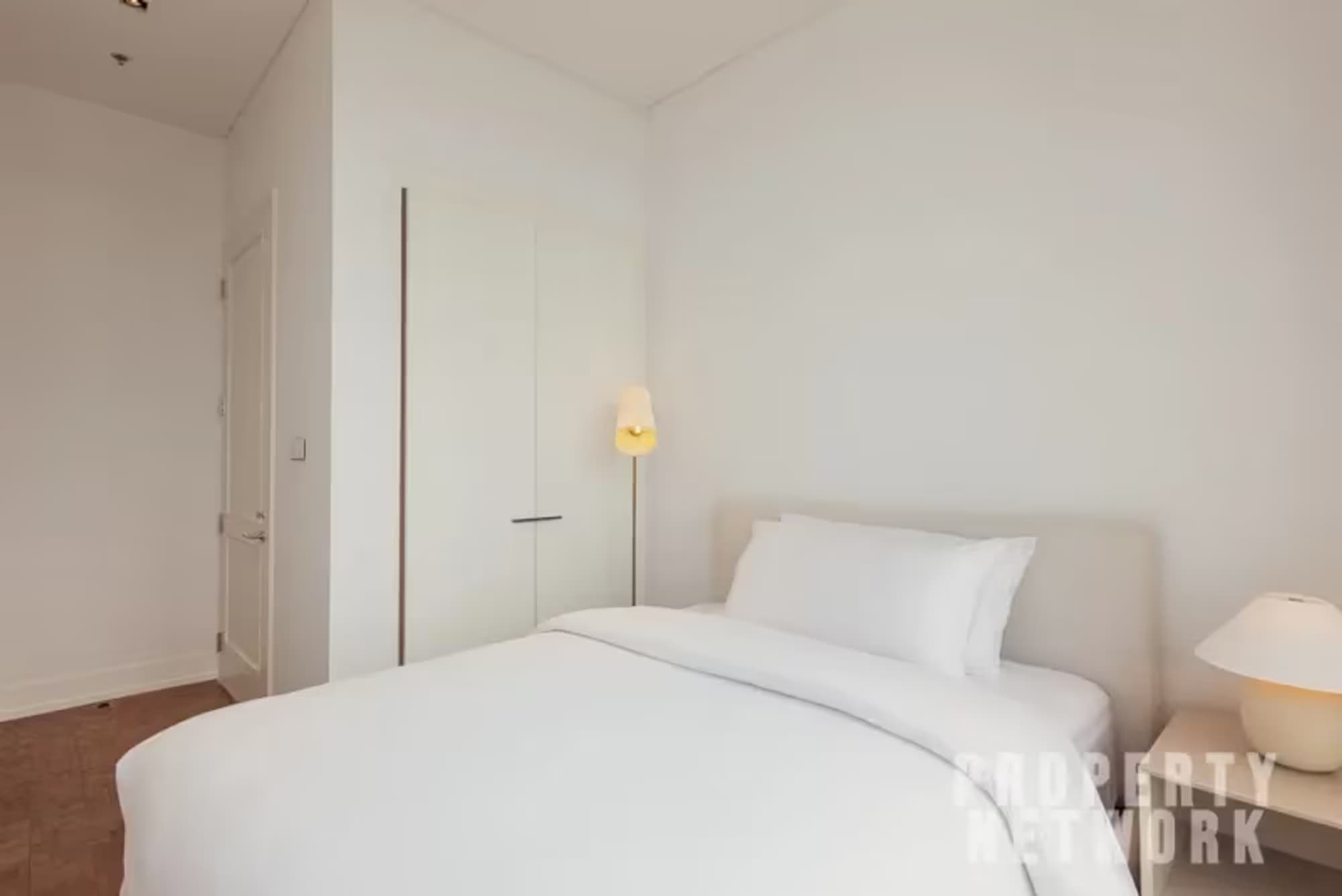 Condo for Rent at The Ritz-Carlton Residences - Image 5