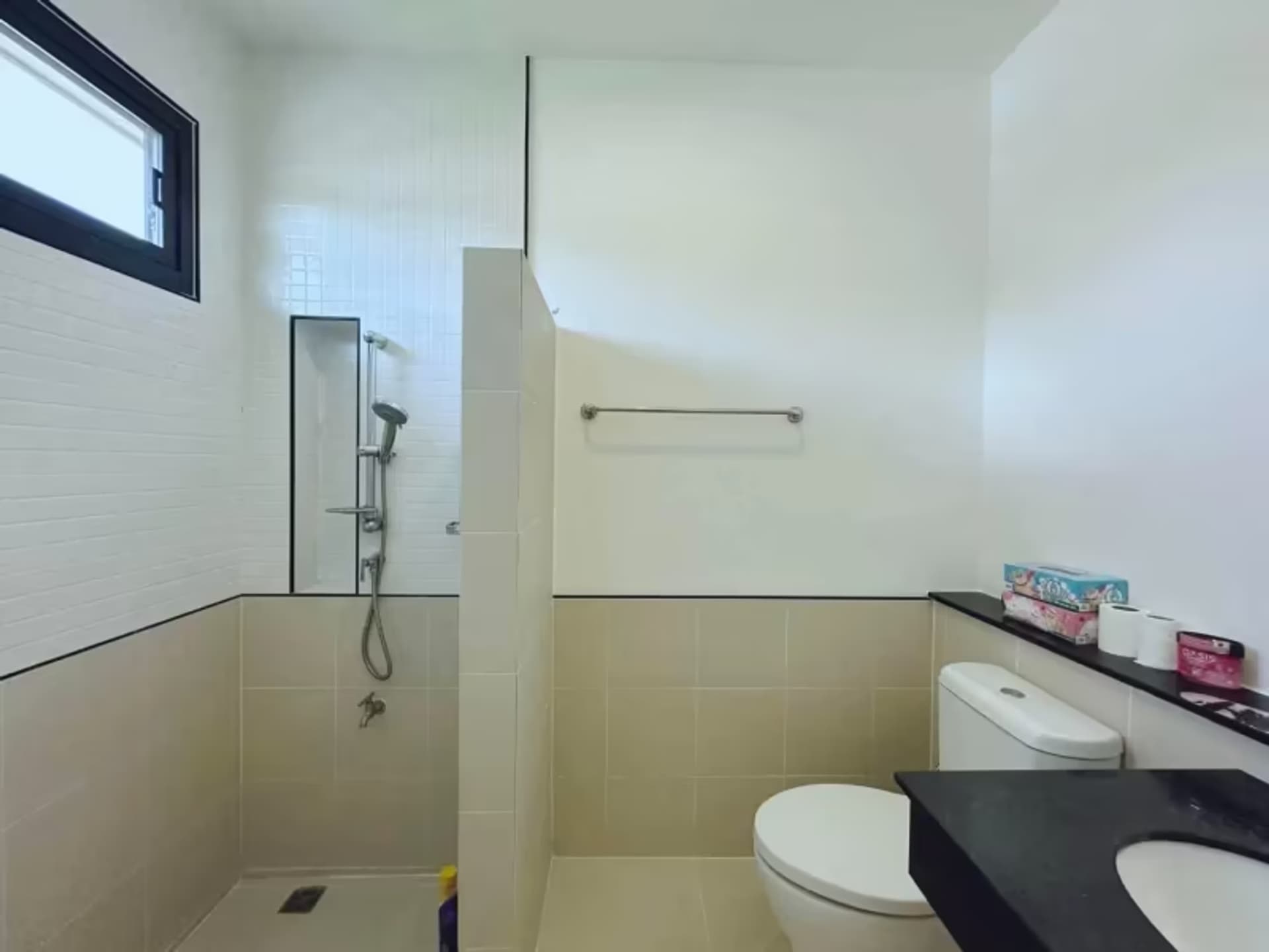 3 Bedroom House - Image 8