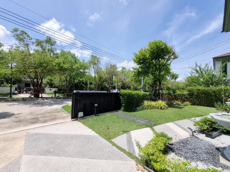 House for Sale at Burasiri Wongwaen-Onnut 