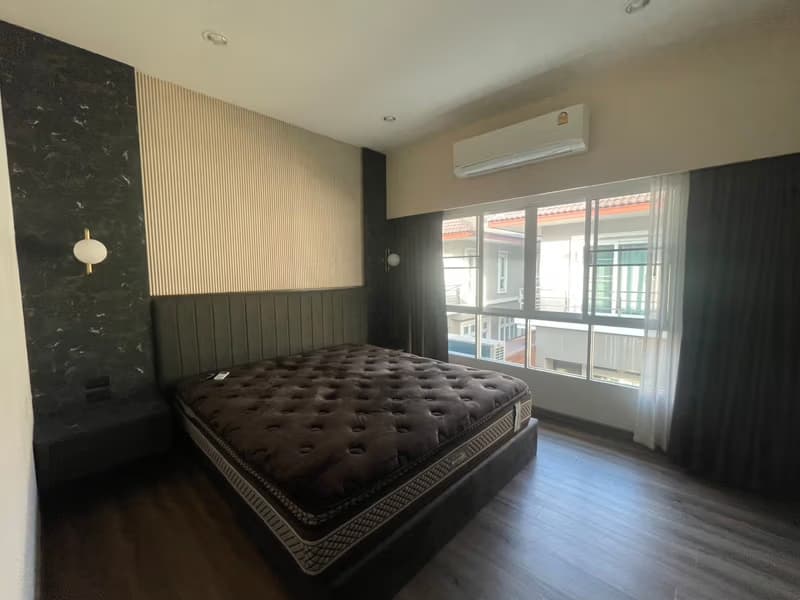 3 Bed House for Rent and Sale in San Kamphaeng
