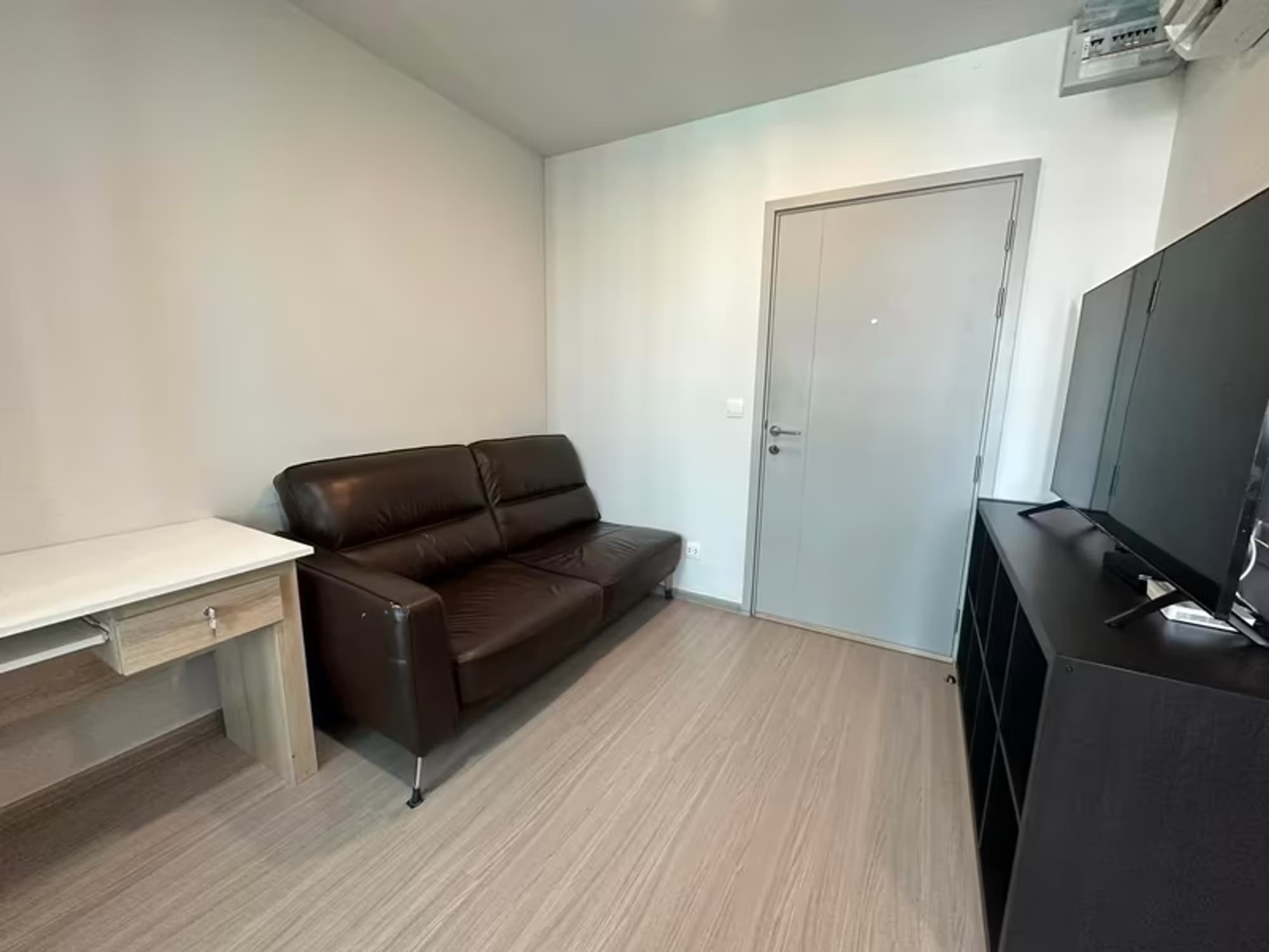 Condo for Sale at Aspire Asoke-Ratchada - Image 1