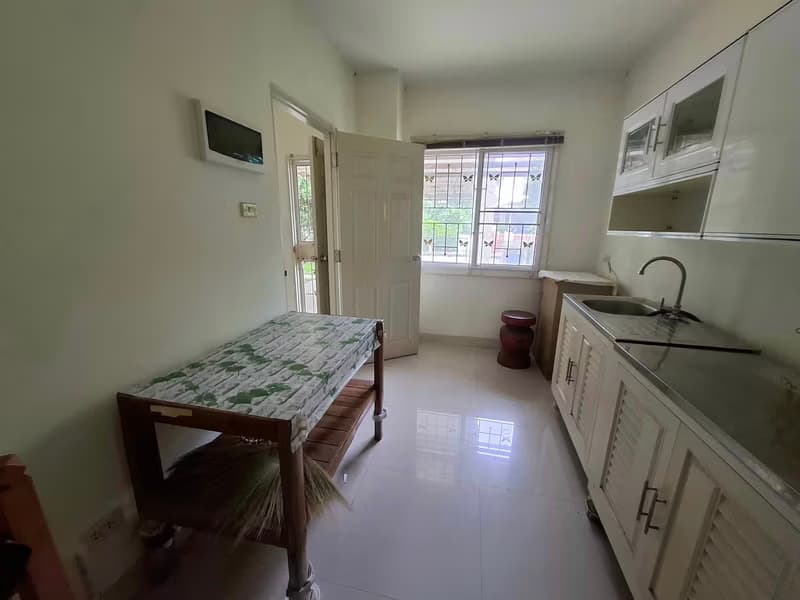 5 Bed House for Rent in San Kamphaeng