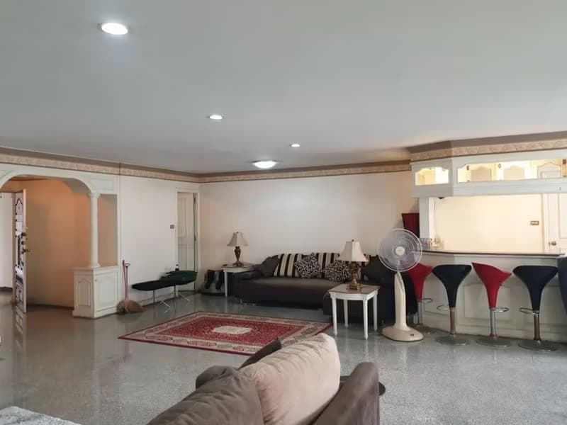 3 Bed Condo for Rent and Sale in Watthana